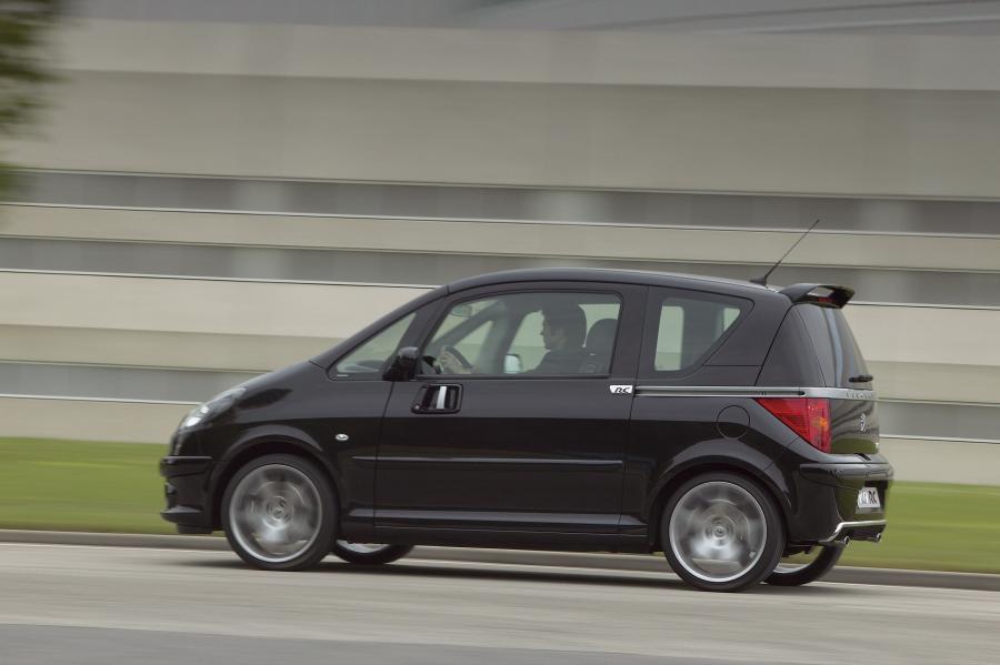  Peugeot 1007 RC Concept 2004 года  (фото 25 из 35)